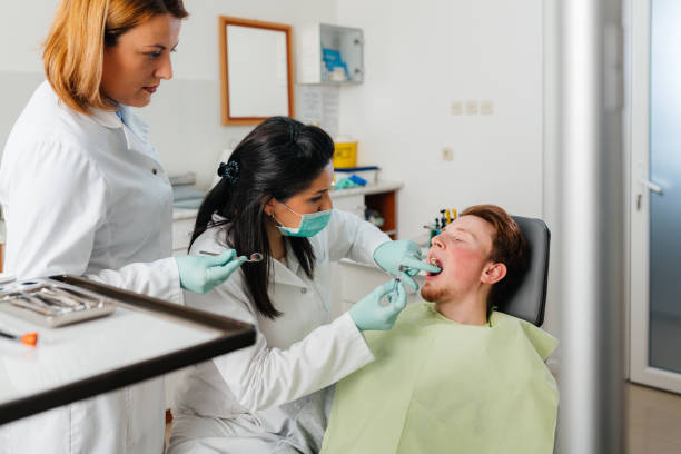 Best Broken or Cracked Tooth Emergency Dentist in Key Biscayne, FL